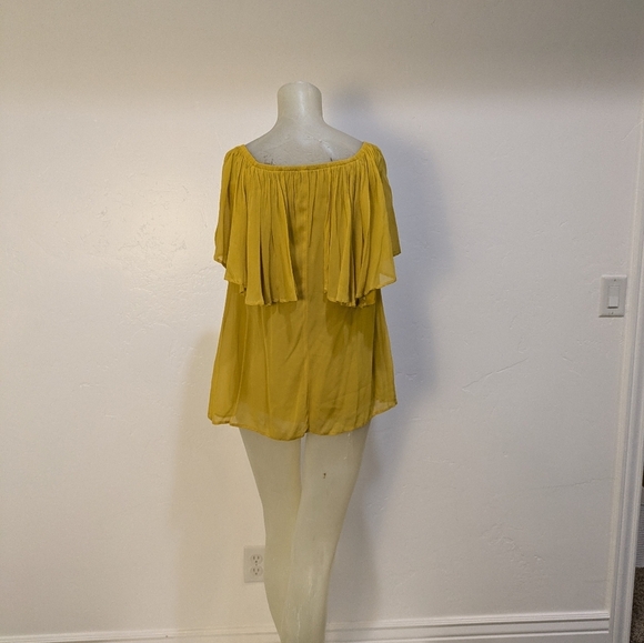 Reformation blouse - Picture 6 of 8